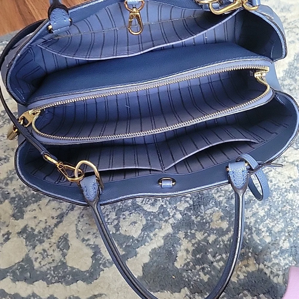 Authentic LOUIS VUITTON Limited Addition Bag.comes W Dust Bag